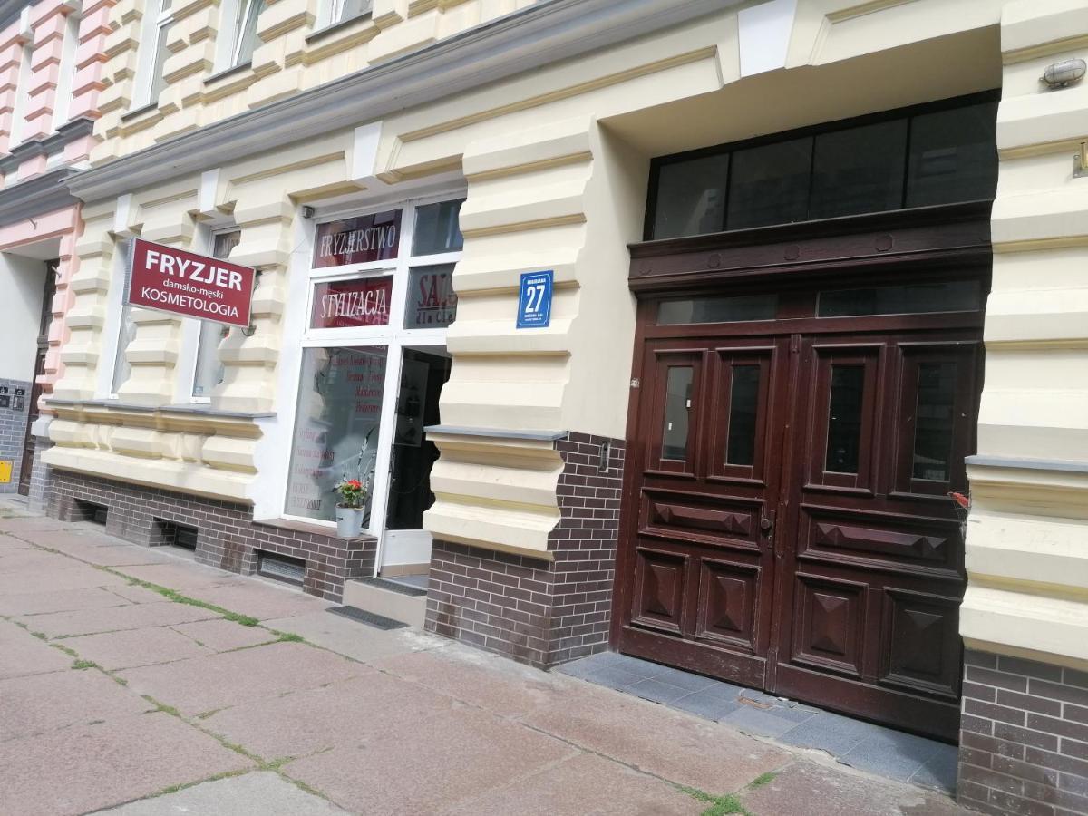 Hostel Tulip - Pokoj 5 Ze Wspolna Lazienka I Kuchnia Szczecin Ngoại thất bức ảnh