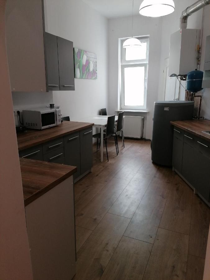 Hostel Tulip - Pokoj 5 Ze Wspolna Lazienka I Kuchnia Szczecin Ngoại thất bức ảnh