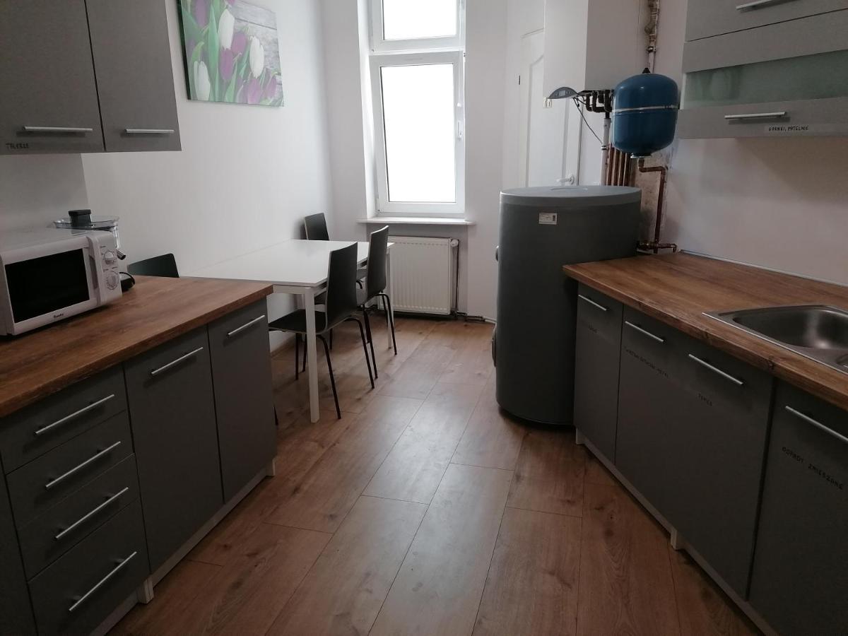 Hostel Tulip - Pokoj 5 Ze Wspolna Lazienka I Kuchnia Szczecin Ngoại thất bức ảnh