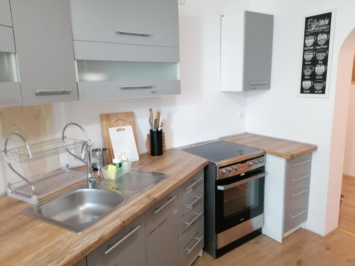 Hostel Tulip - Pokoj 5 Ze Wspolna Lazienka I Kuchnia Szczecin Ngoại thất bức ảnh
